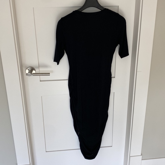 Maternity Short Sleeve Scoop Neck Midi Dress - Picture 2 of 4